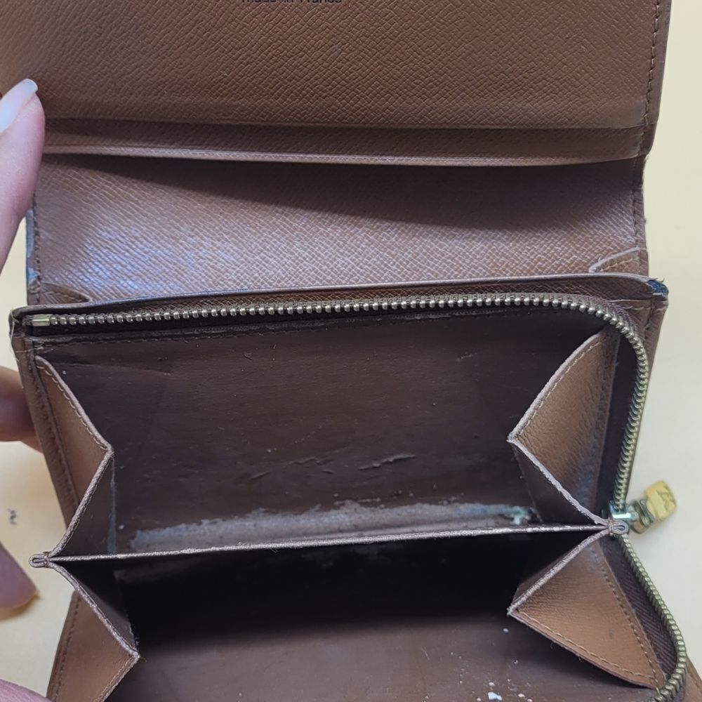 Authentic Louis Vuitton Monogram Wallet - Picture 5 of 10
